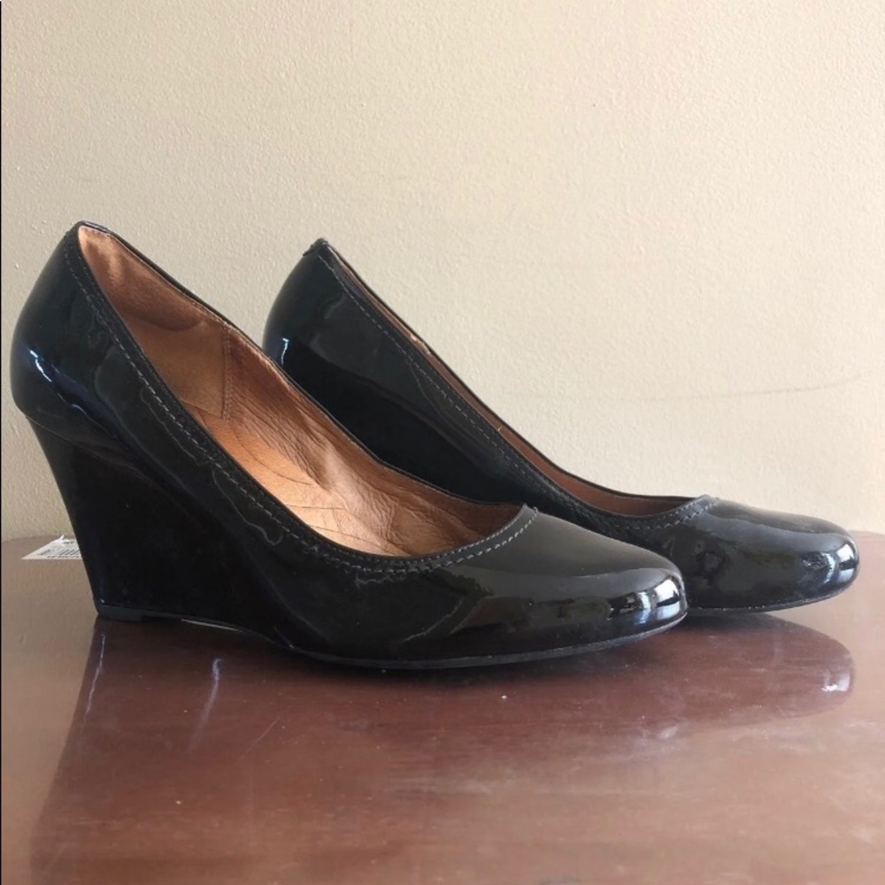Black Wedge Heels